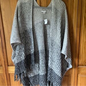 American Eagle Outfitters Gray and Black Poncho Sweater